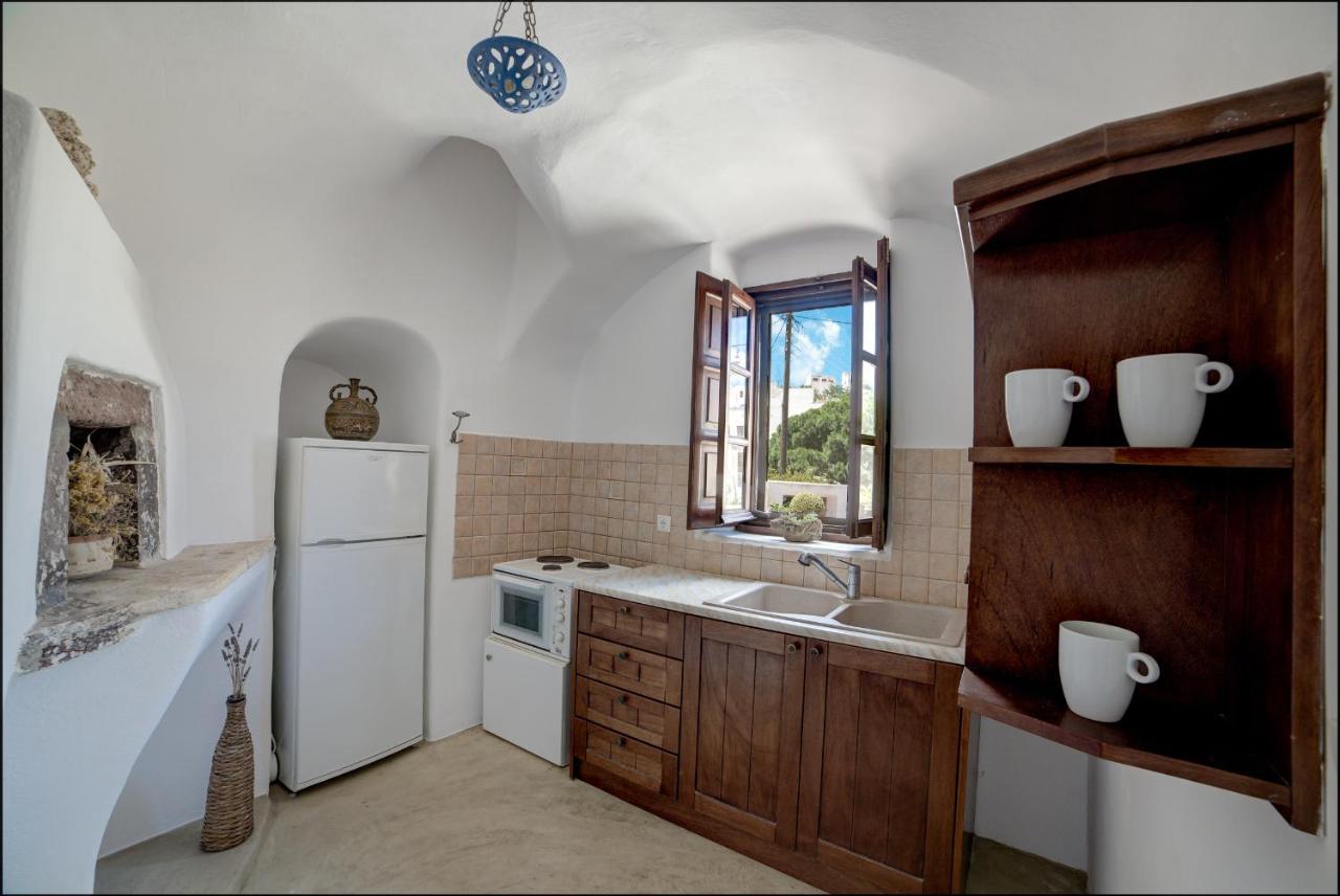 Guest House Kalitsi Santorini Island Exterior photo